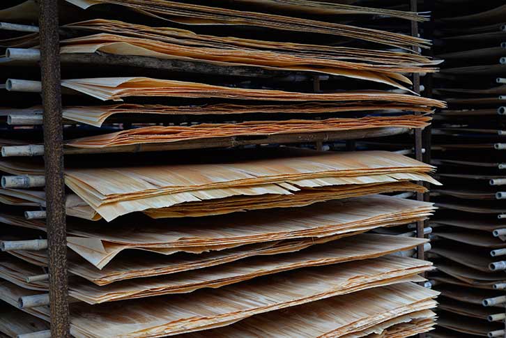 木復(fù)合結(jié)構(gòu)模板原材圖片