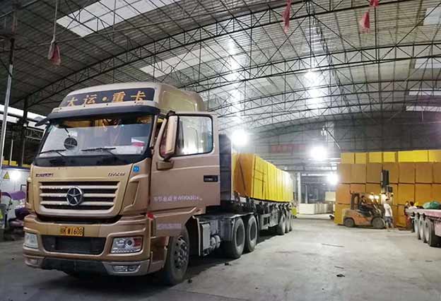 廣西建筑模板安排發(fā)貨中